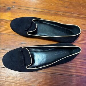 Authentic New Louis Vuitton Black and Tan Bow Trim Suede Loafers size 38.5